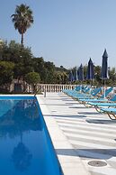 Brentanos Apartments ~ A ~ View of Paradise