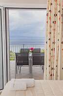 Brentanos Apartments ~ A ~ View of Paradise