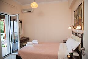 Brentanos Apartments ~ A ~ View of Paradise