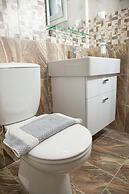 Brentanos Apartments ~ A ~ View of Paradise