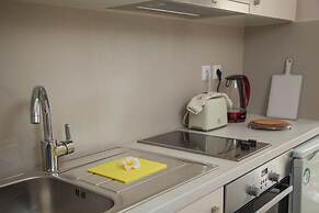 Brentanos Apartments ~ A ~ View of Paradise