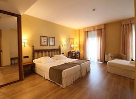 Hotel Ele Puente Romano