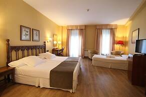 Hotel Ele Puente Romano