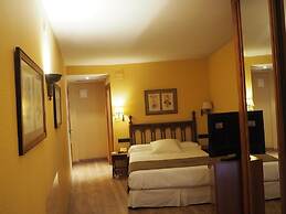 Hotel Ele Puente Romano