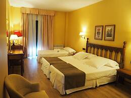 Hotel Ele Puente Romano