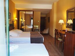 Hotel Ele Puente Romano