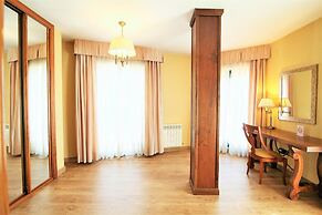 Hotel Ele Puente Romano