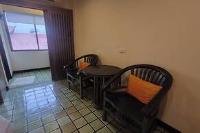 CM Night Bazaar Boutique Hotel
