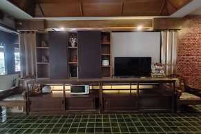 CM Night Bazaar Boutique Hotel