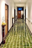 CM Night Bazaar Boutique Hotel