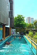 CM Night Bazaar Boutique Hotel