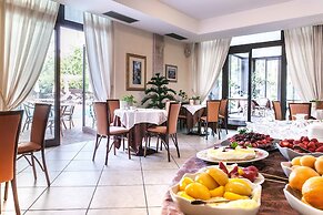 Alexia Palace Hotel Residence