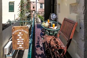 Ifigenia Rooms & Studios