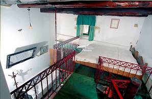 Ifigenia Rooms & Studios