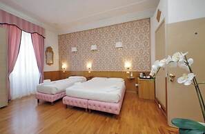 Sonnino Suite