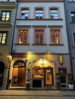 Duval Serviced Apartments