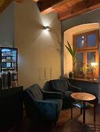 Duval Serviced Apartments