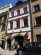 Duval Serviced Apartments