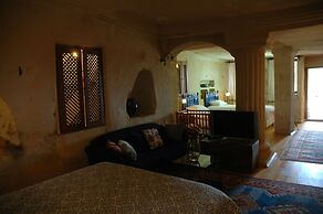 Elkep Evi Cave Hotel