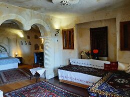 Elkep Evi Cave Hotel