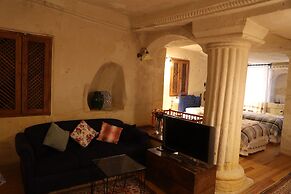 Elkep Evi Cave Hotel