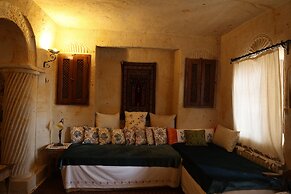 Elkep Evi Cave Hotel