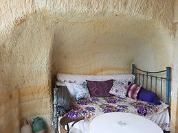 Elkep Evi Cave Hotel