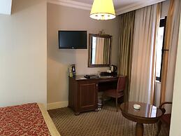 Taksim Metropark Hotel