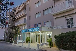 Summery Hotel