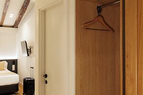 Blume Cruz Suites