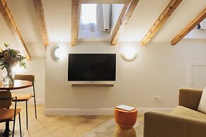 Blume Cruz Suites