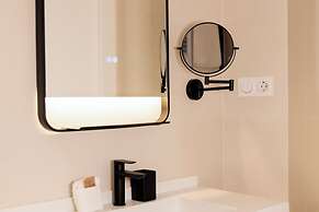 Blume Cruz Suites