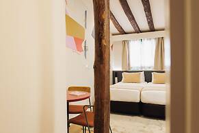 Blume Cruz Suites