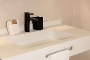 Blume Cruz Suites