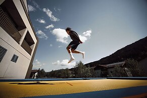 Dips & Drops - The First Bike And Ski Hub