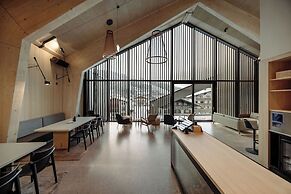 Dips & Drops - The First Bike And Ski Hub