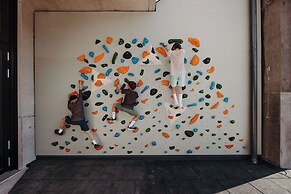 Dips & Drops - The First Bike And Ski Hub