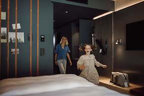 Dips & Drops - The First Bike And Ski Hub