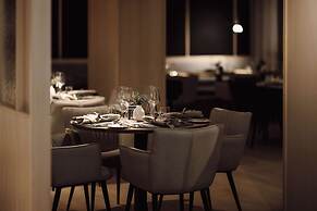 Dips & Drops - The First Bike And Ski Hub