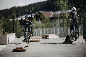 Dips & Drops - The First Bike And Ski Hub