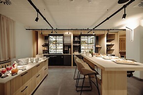 Dips & Drops - The First Bike And Ski Hub