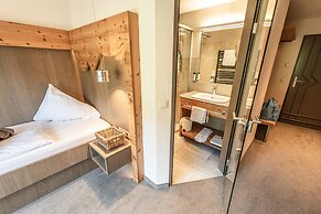 Dips & Drops - The First Bike And Ski Hub