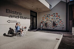 Dips & Drops - The First Bike And Ski Hub