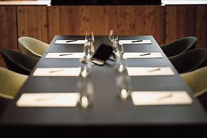 Dips & Drops - The First Bike And Ski Hub