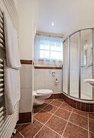 Dips & Drops - The First Bike And Ski Hub