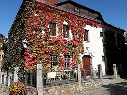 Schloss-Schänke Hotel garni und Weinverkauf