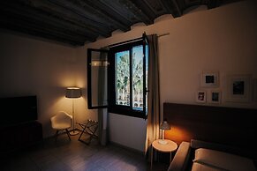 Las Ramblas Pasaje Bacardi Apartments