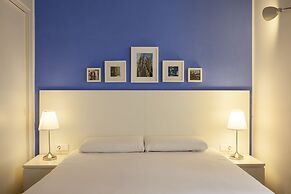 Las Ramblas Pasaje Bacardi Apartments