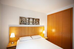 Las Ramblas Pasaje Bacardi Apartments