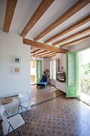 Las Ramblas Pasaje Bacardi Apartments